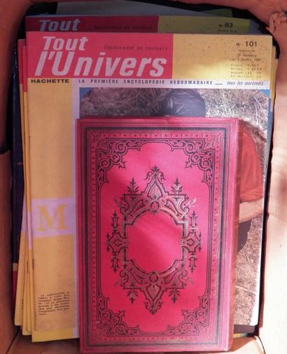 Carton de Tout l'Univers Dix pièces encadrées...