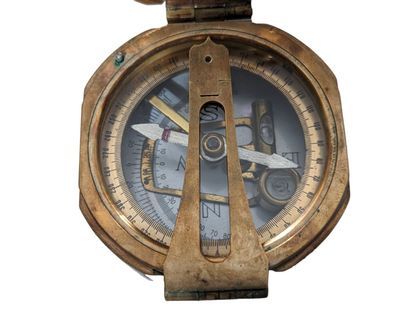 W. OTTWAY & Co London
Boussole de marine...