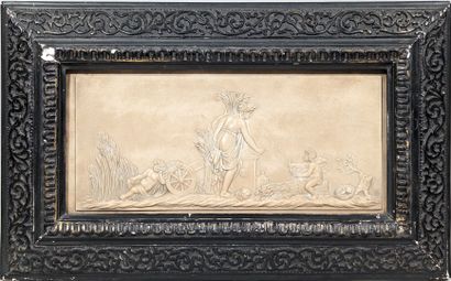 Relief en pierre figurant la récolte du blé.
13...