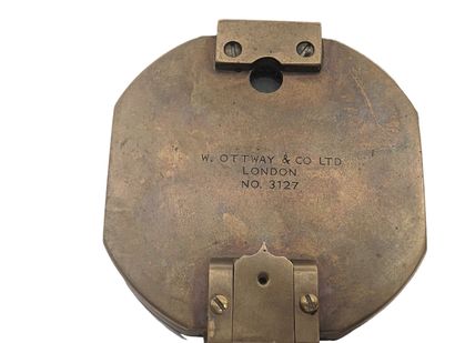 W. OTTWAY & Co London
Boussole de marine...