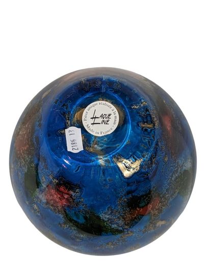 LAQUE LINE
Vase en verre à décor fixé marbré,...