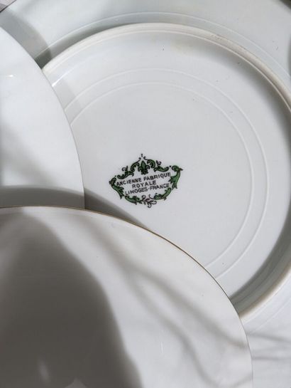 ANCIENNE FABRIQUE ROYALE DE LIMOGES
Service...
