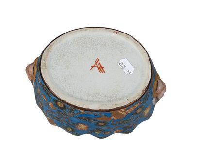 Petit rafraichissoir à verres en porcelaine...