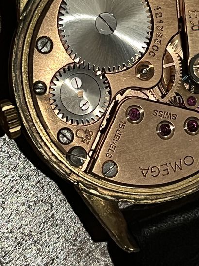 OMEGA, vers 1950
Montre bracelet d'homme...