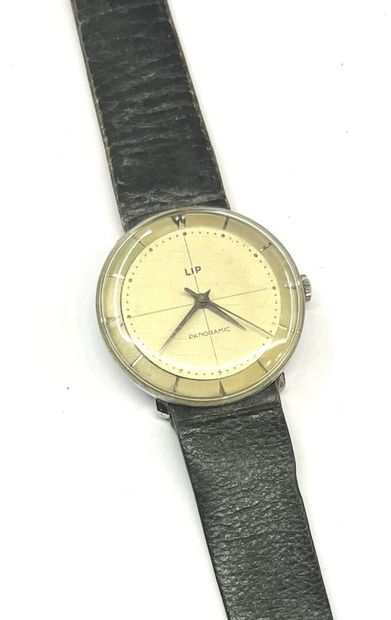 LIP Panoramic
Montre bracelet en métal argenté...