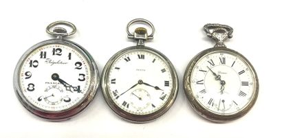 Lot comprenant une montre de gousset en argent...