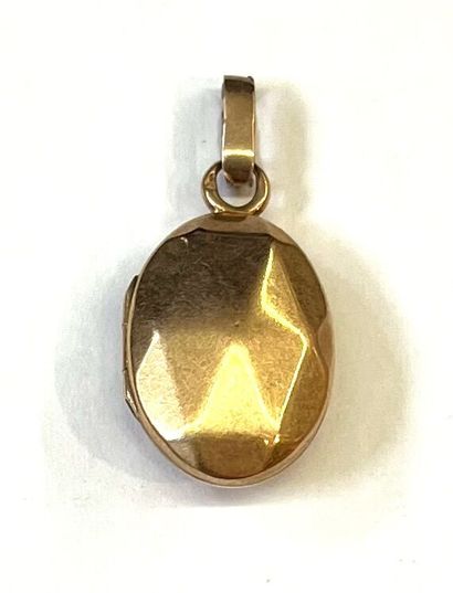 PENDENTIF PORTE-SOUVENIRS en or rose 18K...