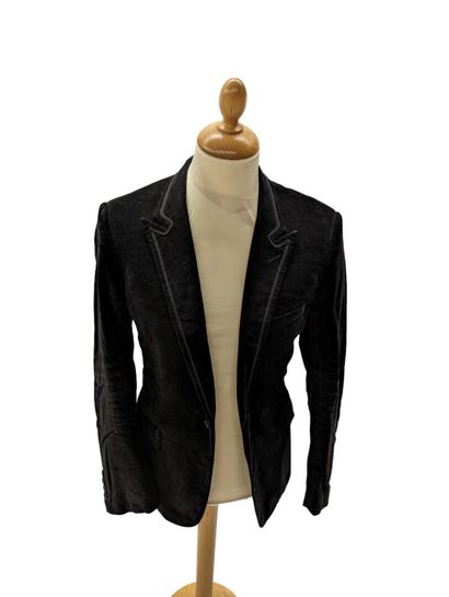 DIOR
Veste blazer en velours ras noir à coude...
