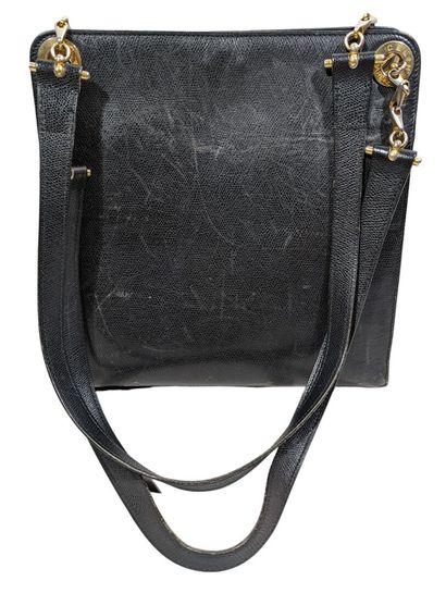 CELINE Paris
Sac porté épaule en cuir noir,...