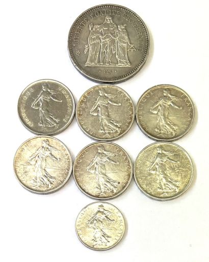 Lot de pièces comprenant : 
-1 Francs 1960
-...