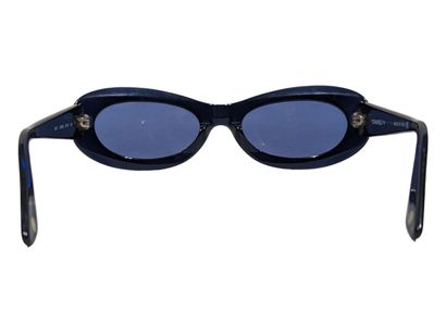 CHANEL. 
Paire de lunettes de soleil, verre...
