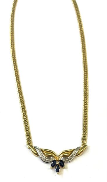 Collier en or de deux tons 18 K (750/oo)...