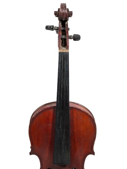 Violon en épicéa, fond à double partie en...