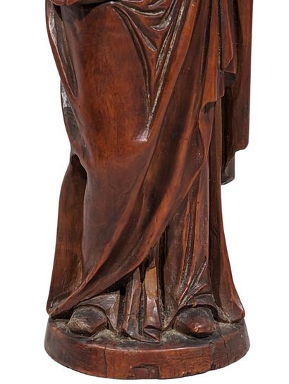 Vierge à l'Enfant en buis sculpté 
Époque...