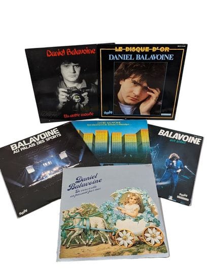[DANIEL BALAVOINE]
Réunion de 6 album vinyles...