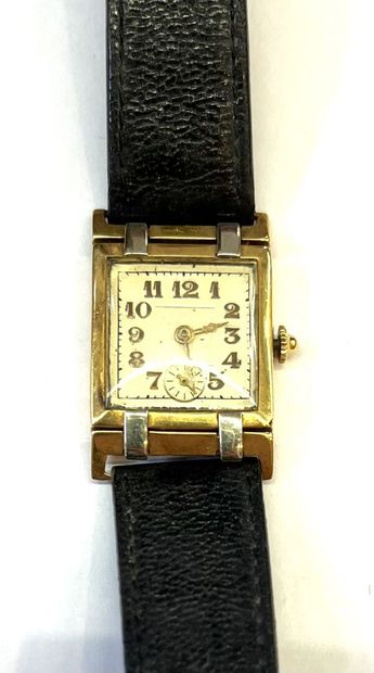 MONTRE de dame à boitier en or rose 18k (750/°°)...