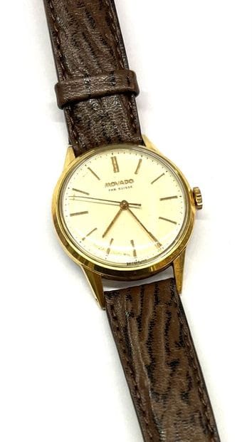 MOVADO
Montre bracelet à boîtier rond en...