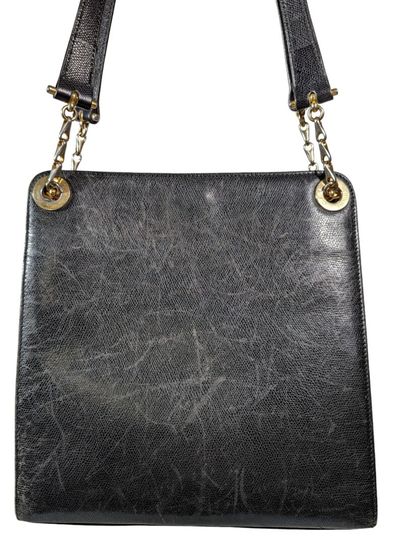 CELINE Paris
Sac porté épaule en cuir noir,...