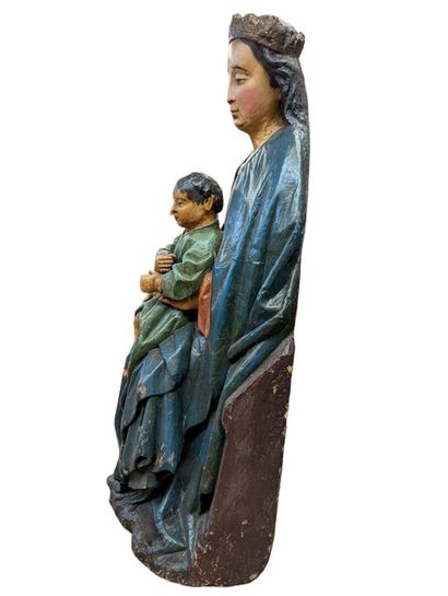 Vierge à l'Enfant en bois sculpté et polychromé,...