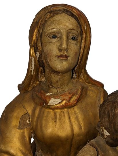 Vierge à l'Enfant en résineux sculpté, stuqué...