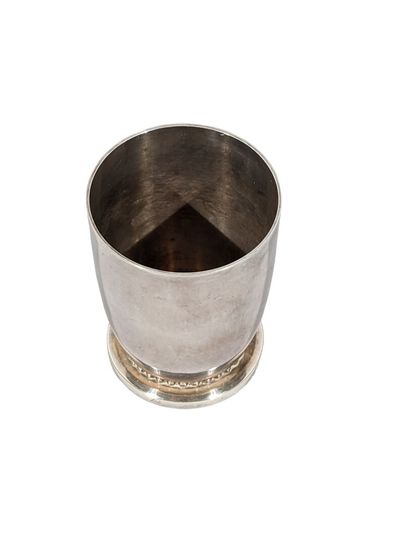 Jean DESPRES (1889 - 1980)
Timbale en métal...