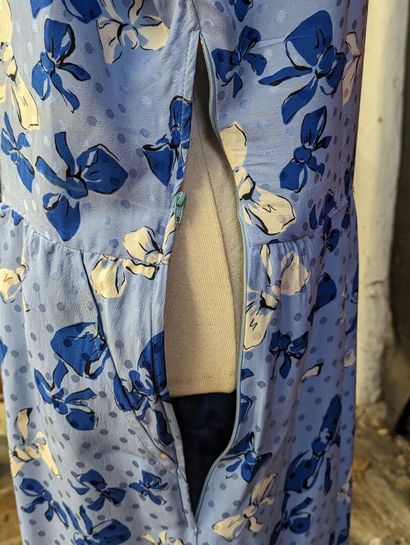 YVES SAINT LAURENT Rive gauche
Robe en soie...