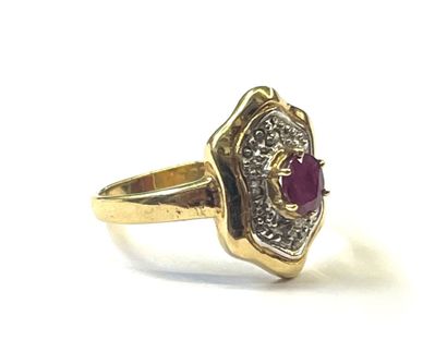 Bague en or de deux tons 18 K (750/oo), le...