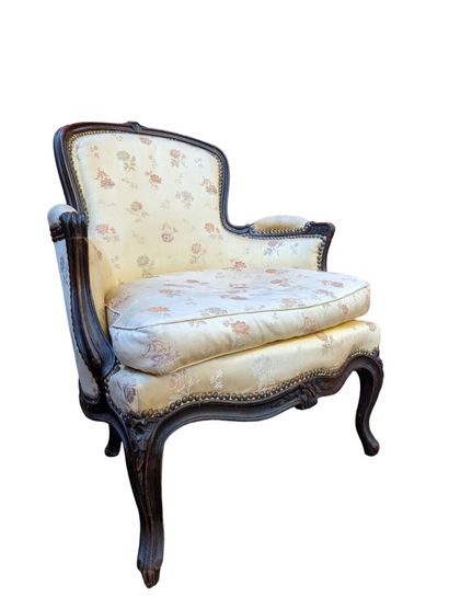 BERGERE en bois teinté à dossier cabriolet...