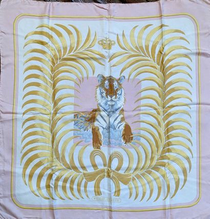 HERMES PARIS, d'après Christiane VAUZELLES
Carré...