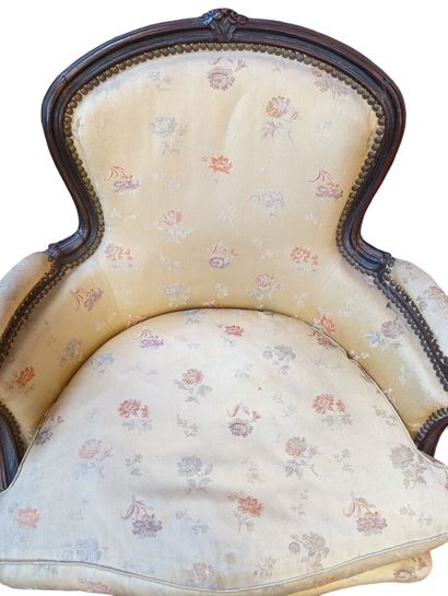 BERGERE en bois teinté à dossier cabriolet...