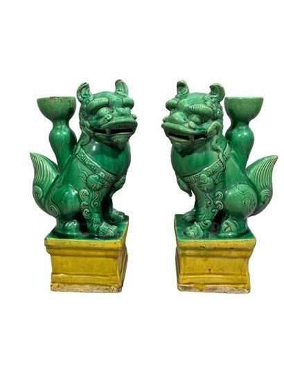 CHINE
PAIRE DE CHIENS DE FÔ porte-encens...