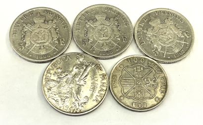 Lot de monnaies en argent comprenant : 
-...