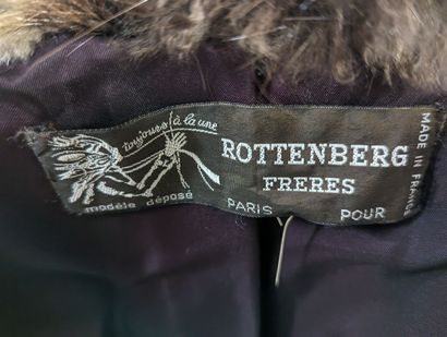 ROTTENBERG Paris
Veste en marmotte brun nuancé.
Taille...