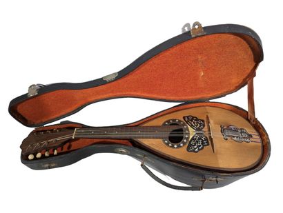 Mandoline Napolitaine en bois de placage...