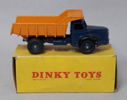 DINKY TOYS
Réf 34A - Berliet Benne Carrières...