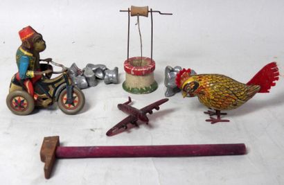 Ensemble de jouets en tôle peinte à automates...