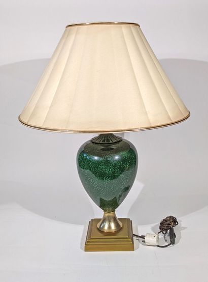 Robert DE SCHUYTENER (XXe)
Lampe en métal...