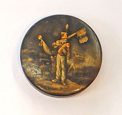 REUNION de trois boîtes : 
- BOITE ronde...