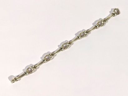 GOURMETTE en argent 925‰.
Longueur : 19 cm...