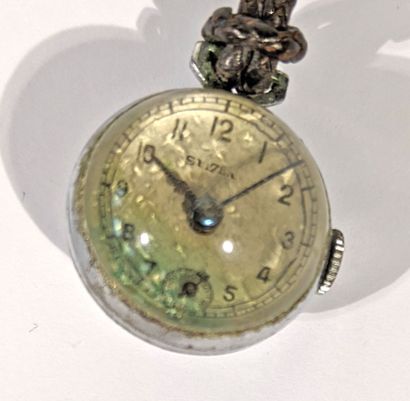 SUIZEX
Montre broche dite 