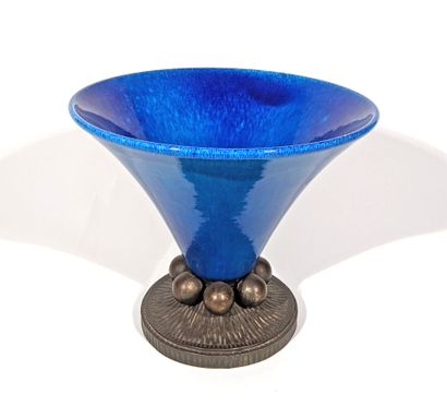 SEVRES - Manufacture nouvelle de faïence
Coupe...