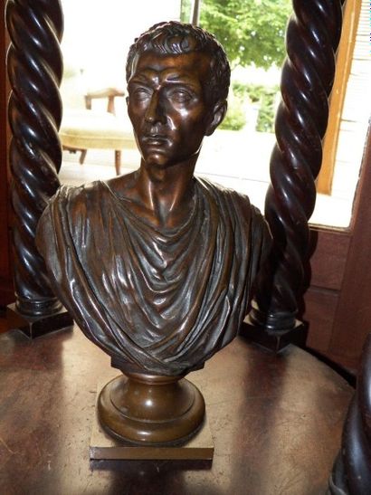 Mathurin MOREAU : Buste d Empereur Romain...