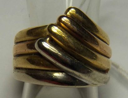 Bague en or de trois tons