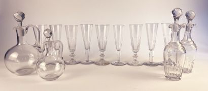 LOT en cristal comprenant 2 flacons huile/vinaigre,...