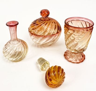 BACCARAT et attribué à BACCARAT
Lot en cristal...