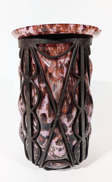 DAUM & Louis MAJORELLE (1859-1926) (Dans...