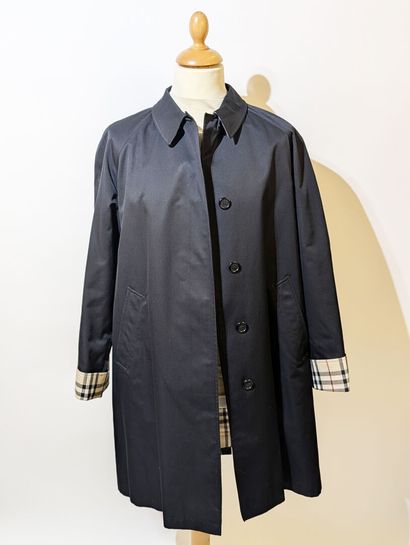 BURBERRY
Trench paletot en gabardine de coton...