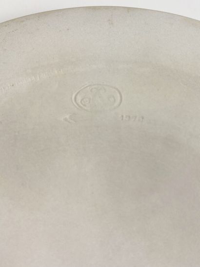 SEVRES - Jean-Baptiste NINI (D'après)
Médaillon...
