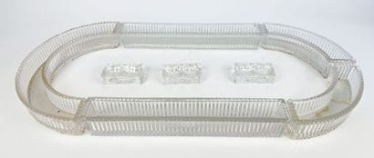 SURTOUT DE TABLE composé de 5 pièces en verre...