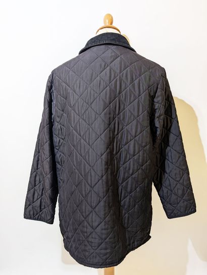 BARBOUR
Veste de femme matelassé bleu marine,...